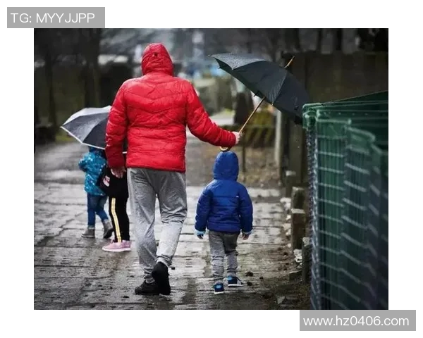 足球明星与儿子温馨瞬间记录父子情深的感人时刻